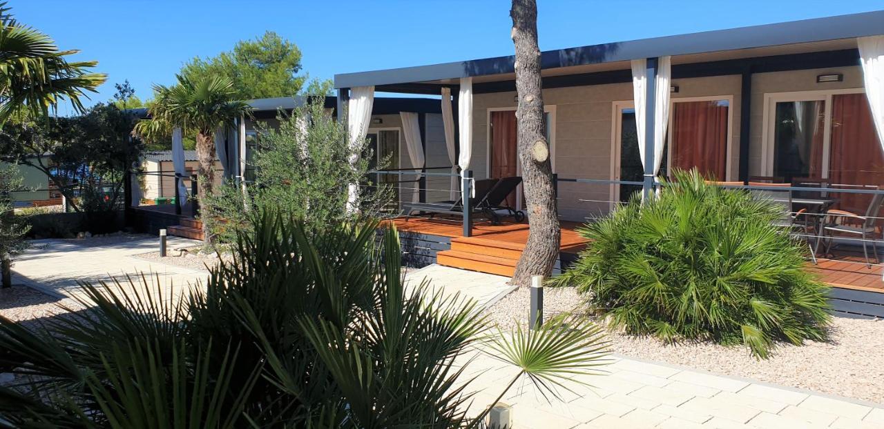 Dalmaris Camp - Prestige Mobile Homes Biograd Na Moru Exterior photo